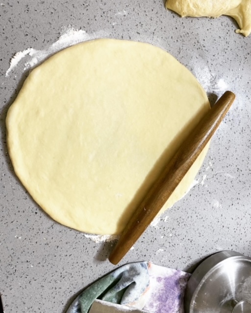 Amish Butterhorns Jeni Gough you-will-never-fail-to-make-dinner-roll-with-this-successful